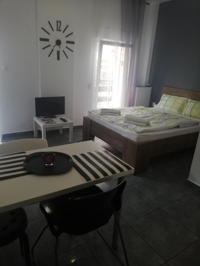 Apartment By The Sea,neoi Epivates Beach, Thessaloniki